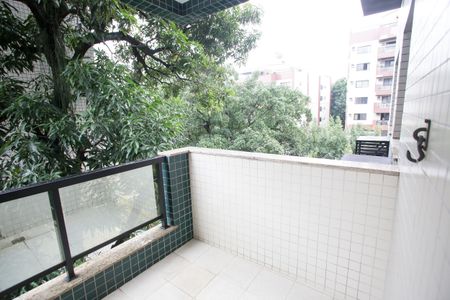 Apartamento à venda com 86m², 3 quartos e 2 vagasVaranda da Sala