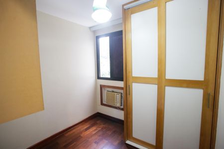Apartamento à venda com 86m², 3 quartos e 2 vagasQuarto 3