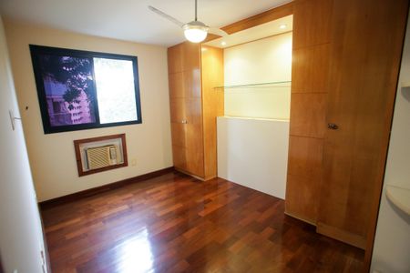 Apartamento à venda com 86m², 3 quartos e 2 vagasQuarto Suíte