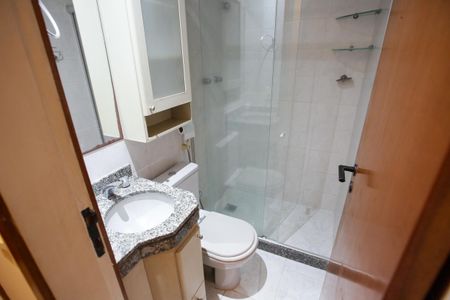 Apartamento à venda com 86m², 3 quartos e 2 vagasBanheiro Social