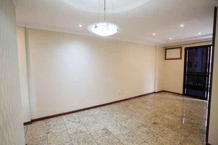 Apartamento à venda com 86m², 3 quartos e 2 vagasSala