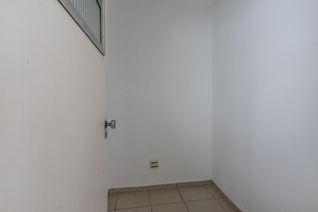 Apartamento à venda com 267m², 5 quartos e 3 vagas Apartamento à venda com 267m², 5 quartos e 3 vagasQuarto de Serviço