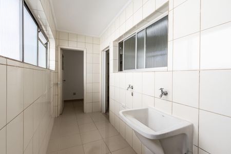 Apartamento à venda com 267m², 5 quartos e 3 vagas Apartamento à venda com 267m², 5 quartos e 3 vagasÁrea de Serviço