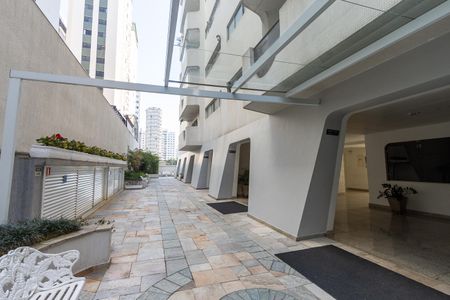 Apartamento à venda com 267m², 5 quartos e 3 vagas Apartamento à venda com 267m², 5 quartos e 3 vagasJardins