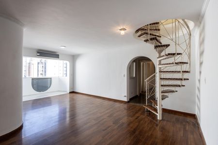 Apartamento à venda com 267m², 5 quartos e 3 vagas Apartamento à venda com 267m², 5 quartos e 3 vagasSala