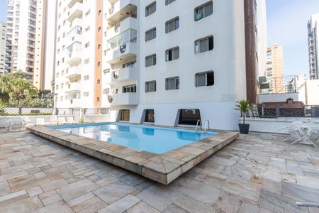 Apartamento à venda com 267m², 5 quartos e 3 vagas Apartamento à venda com 267m², 5 quartos e 3 vagasPiscina