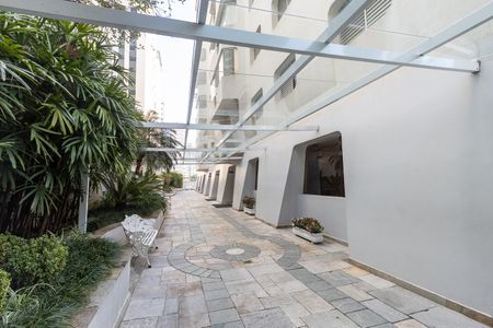 Apartamento à venda com 267m², 5 quartos e 3 vagas Apartamento à venda com 267m², 5 quartos e 3 vagasJardins