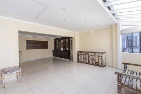 Apartamento à venda com 267m², 5 quartos e 3 vagas Apartamento à venda com 267m², 5 quartos e 3 vagasRooftop - Sala