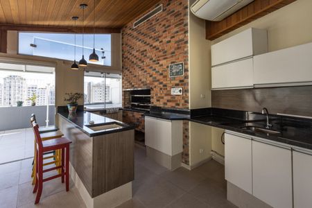 Apartamento à venda com 267m², 5 quartos e 3 vagas Apartamento à venda com 267m², 5 quartos e 3 vagasRooftop - Sala Gourmet