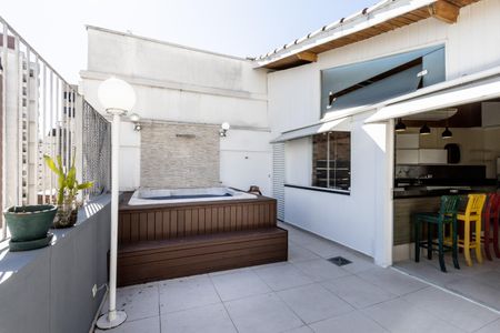Apartamento à venda com 267m², 5 quartos e 3 vagas Apartamento à venda com 267m², 5 quartos e 3 vagasRooftop - Terraço