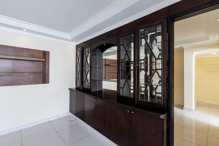 Apartamento à venda com 267m², 5 quartos e 3 vagas Apartamento à venda com 267m², 5 quartos e 3 vagasRooftop - Sala