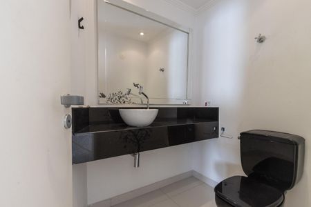 Apartamento à venda com 267m², 5 quartos e 3 vagas Apartamento à venda com 267m², 5 quartos e 3 vagasRooftop - Lavabo