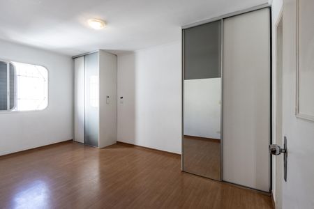 Apartamento à venda com 267m², 5 quartos e 3 vagas Apartamento à venda com 267m², 5 quartos e 3 vagasSuíte