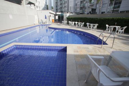 Apartamento para alugar com 49m², 2 quartos e 1 vagaÁrea comum - Piscina