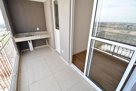 Sala - Sacada de apartamento para alugar com 2 quartos, 60m² em Loteamento Residencial Vila Bella Dom Pedro, Campinas
