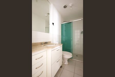 Apartamento à venda com 62m², 2 quartos e 1 vaga Apartamento à venda com 62m², 2 quartos e 1 vagaBanheiro Social