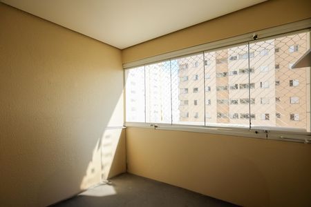 Apartamento à venda com 62m², 2 quartos e 1 vaga Apartamento à venda com 62m², 2 quartos e 1 vagaVaranda