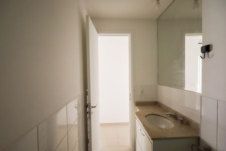Apartamento à venda com 62m², 2 quartos e 1 vaga Apartamento à venda com 62m², 2 quartos e 1 vagaBanheiro Social
