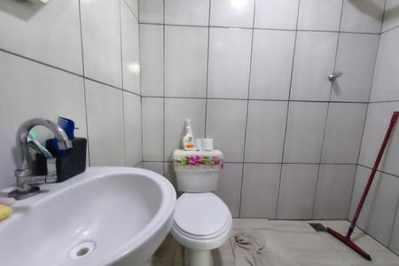 Casa à venda com 150m², 2 quartos e 1 vagaLavabo