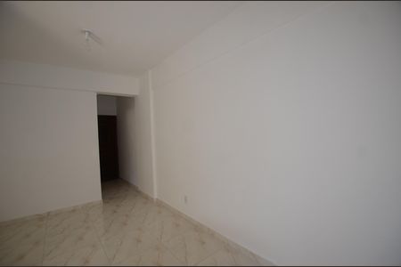 Sala de apartamento para alugar com 2 quartos, 60m² em Praça Seca, Rio de Janeiro