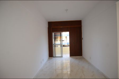 Apartamento para alugar com 2 quartos, 60m² em Praça Seca, Rio de Janeiro