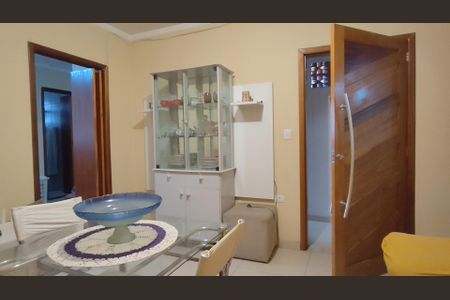 Casa à venda com 11 quartos, 200m² em Conjunto Promorar Estrada da Parada, São Paulo