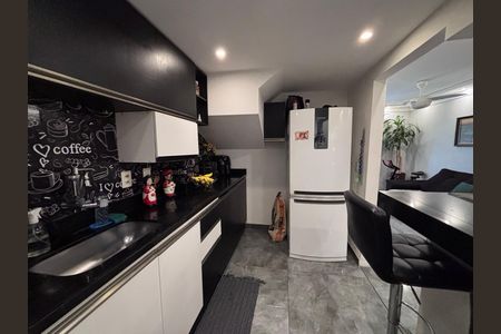 Casa de condomínio para alugar com 84m², 3 quartos e 2 vagasCozinha