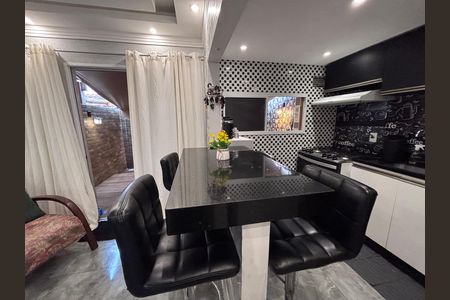 Casa de condomínio para alugar com 84m², 3 quartos e 2 vagasCozinha