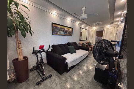 Casa de condomínio para alugar com 84m², 3 quartos e 2 vagasSala