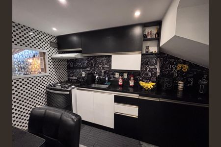 Casa de condomínio para alugar com 84m², 3 quartos e 2 vagasCozinha