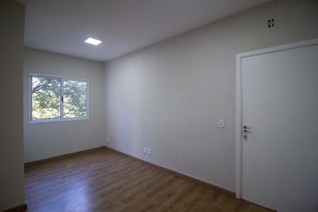 Sala  de apartamento para alugar com 2 quartos, 53m² em Além Ponte, Sorocaba