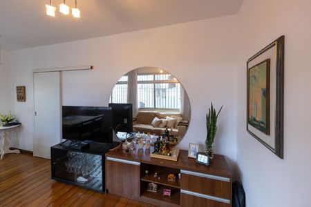 Apartamento para alugar com 70m², 2 quartos e 1 vagaSala de TV