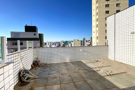 Apartamento à venda com 259m², 4 quartos e 3 vagas Apartamento à venda com 259m², 4 quartos e 3 vagasCobertura