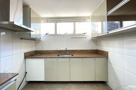 Cozinha de apartamento à venda com 4 quartos, 259m² em Silveira, Belo Horizonte