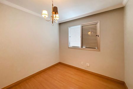 Apartamento à venda com 259m², 4 quartos e 3 vagas Apartamento à venda com 259m², 4 quartos e 3 vagasQuarto 2