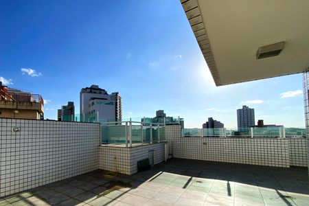 Apartamento à venda com 259m², 4 quartos e 3 vagas Apartamento à venda com 259m², 4 quartos e 3 vagasCobertura