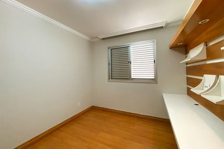 Apartamento à venda com 259m², 4 quartos e 3 vagas Apartamento à venda com 259m², 4 quartos e 3 vagasQuarto 3