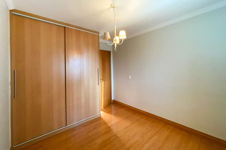 Apartamento à venda com 259m², 4 quartos e 3 vagas Apartamento à venda com 259m², 4 quartos e 3 vagasQuarto 2