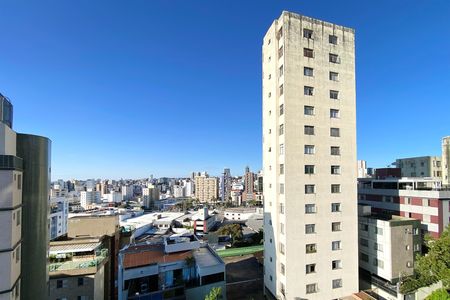 Apartamento à venda com 259m², 4 quartos e 3 vagas Apartamento à venda com 259m², 4 quartos e 3 vagasVista Cobertura