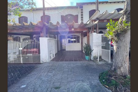 Fachada de casa à venda com 2 quartos, 100m² em Jardim Alvorada (zona Oeste), São Paulo