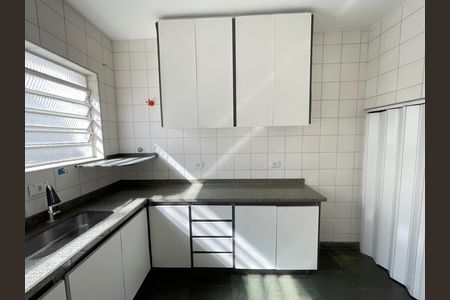 Cozinha de casa à venda com 2 quartos, 100m² em Jardim Alvorada (zona Oeste), São Paulo
