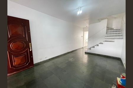 Casa para alugar com 100m², 2 quartos e 2 vagas Casa para alugar com 100m², 2 quartos e 2 vagasSala