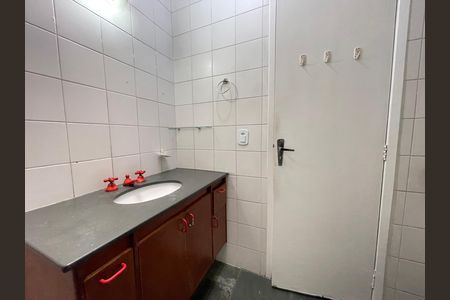 Casa para alugar com 100m², 2 quartos e 2 vagas Casa para alugar com 100m², 2 quartos e 2 vagasBanheiro
