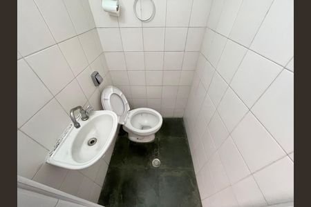Casa para alugar com 100m², 2 quartos e 2 vagas Casa para alugar com 100m², 2 quartos e 2 vagasBanheiro 2
