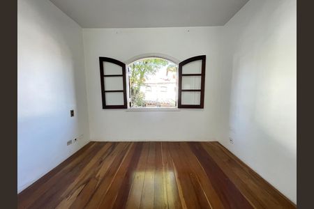 Casa para alugar com 100m², 2 quartos e 2 vagas Casa para alugar com 100m², 2 quartos e 2 vagasQuarto 1