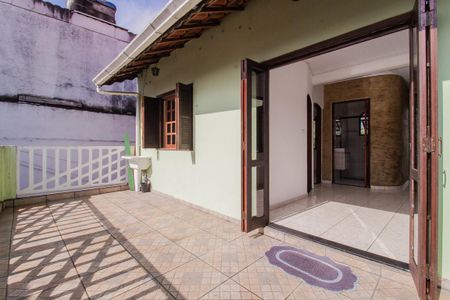Casa para alugar com 90m², 2 quartos e sem vagaQuintal/Área de serviço