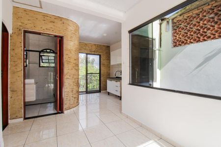 Casa para alugar com 90m², 2 quartos e sem vagaSala