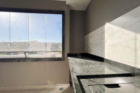 Apartamento à venda com 64m², 2 quartos e 1 vaga