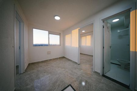 Apartamento para alugar com 33m², 2 quartos e sem vaga Apartamento para alugar com 33m², 2 quartos e sem vagaSala