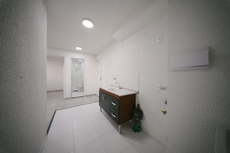 Apartamento para alugar com 33m², 2 quartos e sem vaga Apartamento para alugar com 33m², 2 quartos e sem vagaCozinha e Área de Serviço